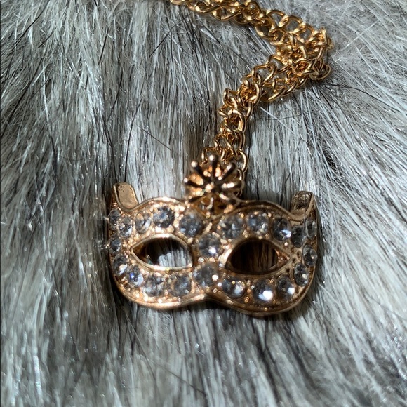 ๐ต ๐Host Pick๐ Mask Gem Necklace - Picture 3 of 8